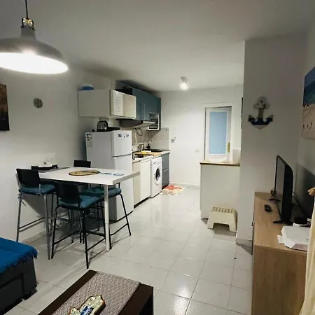 Happiness Apartment *