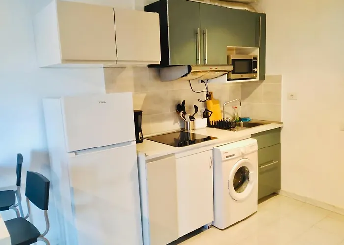 Happiness * كاليتا ذي فوستي